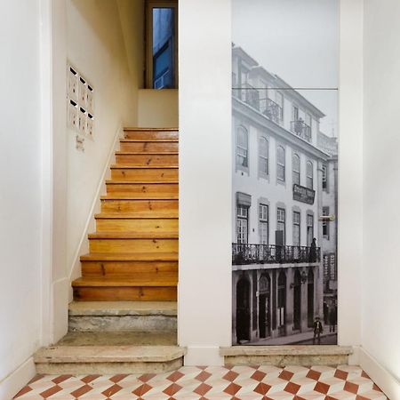 Update Urban Chic Flat In 19Th Century Building 2 Bedrooms & 2 Bathrooms & Ac Central Alfama District Lissabon Exterior foto