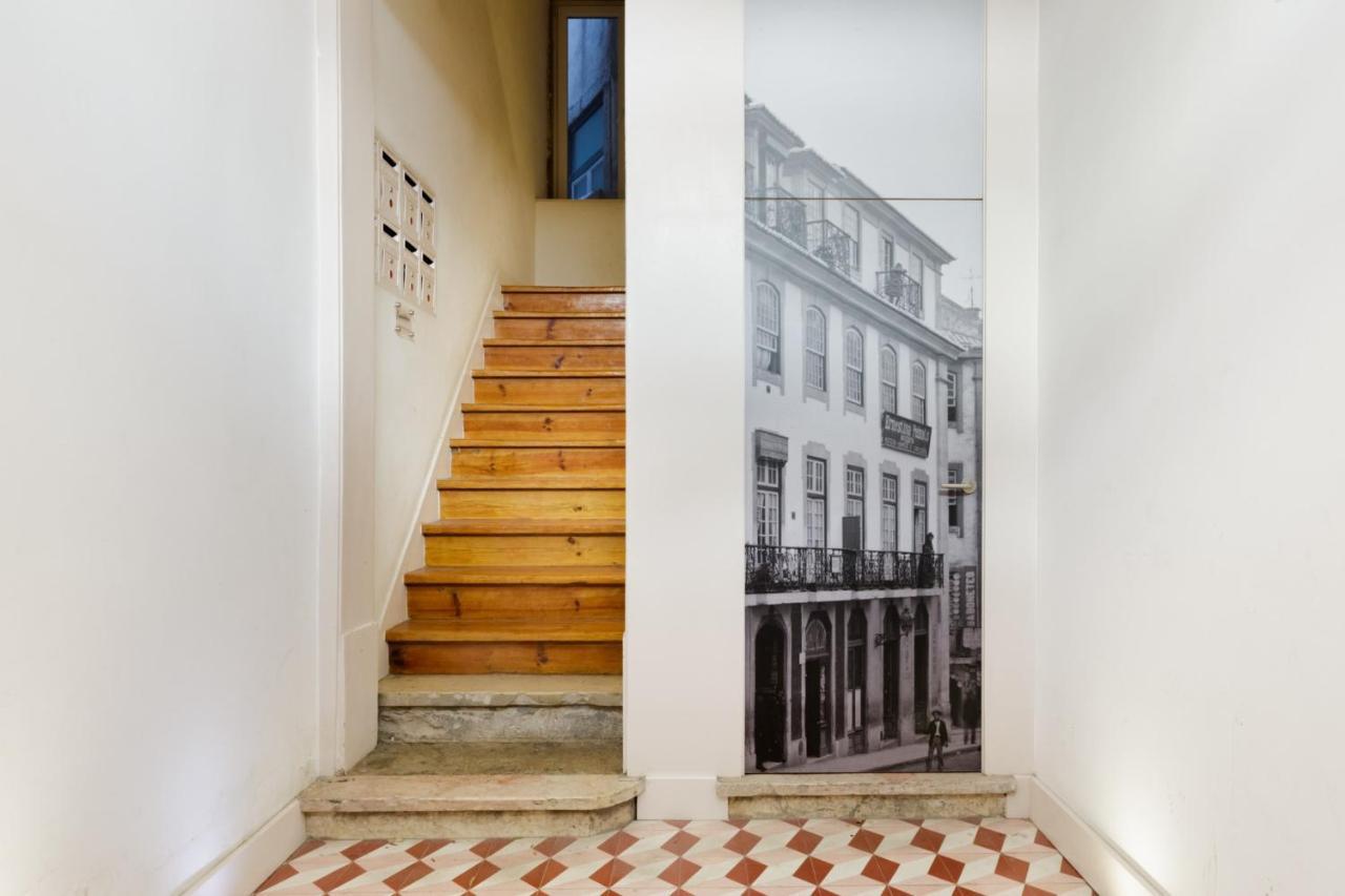 Update Urban Chic Flat In 19Th Century Building 2 Bedrooms & 2 Bathrooms & Ac Central Alfama District Lissabon Exterior foto