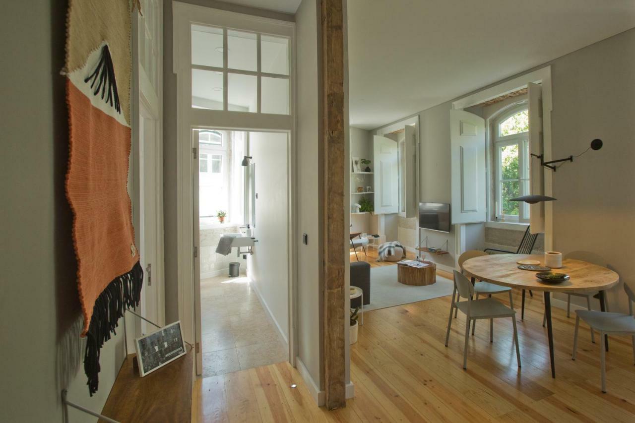 Update Urban Chic Flat In 19Th Century Building 2 Bedrooms & 2 Bathrooms & Ac Central Alfama District Lissabon Exterior foto