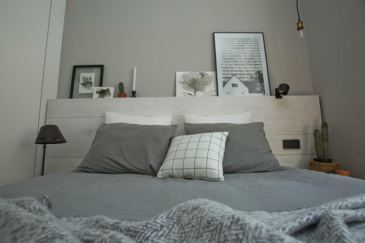 Update Urban Chic Flat In 19Th Century Building 2 Bedrooms & 2 Bathrooms & Ac Central Alfama District Lissabon Exterior foto