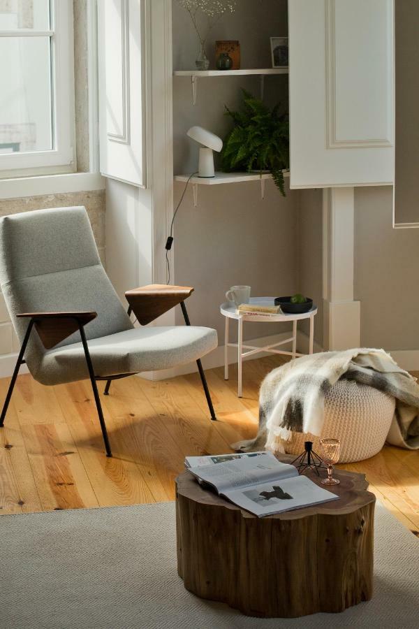 Update Urban Chic Flat In 19Th Century Building 2 Bedrooms & 2 Bathrooms & Ac Central Alfama District Lissabon Exterior foto